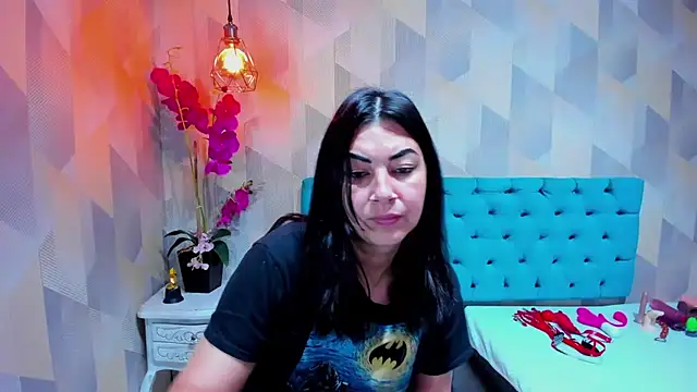 AdaFawxx online show from February 21, 4:14 am