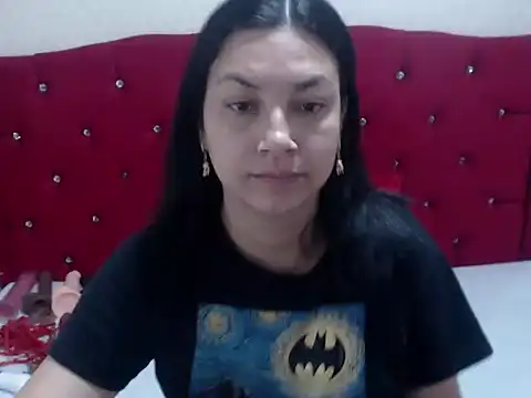 AdaFawxx online show from November 9, 5:00 am