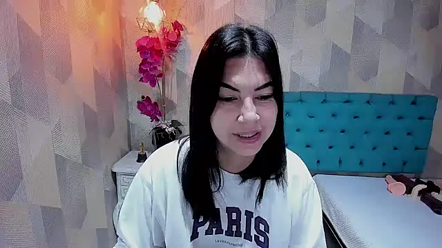 AdaFawxx online show from February 17, 4:21 am