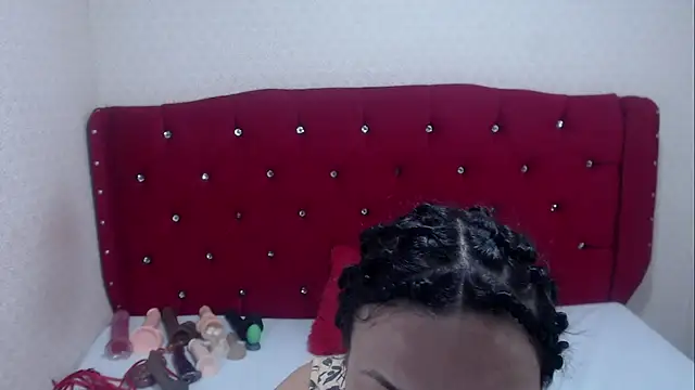 AdaFawxx online show from December 3, 2:56 am