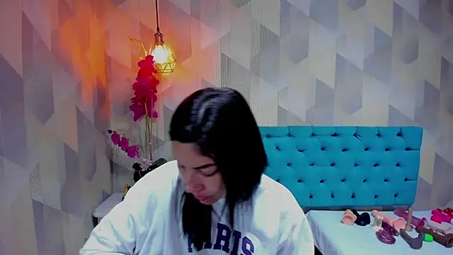 AdaFawxx online show from February 25, 4:12 am