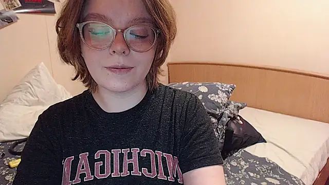 Chmiri cb online show from October 26, 1:00 pm