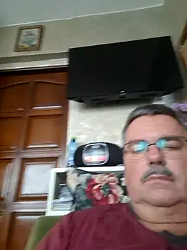 Snapshot of Tbone17 chatting on March 15, 6:20 am Tbone17 online show from March 15, 6:20 am