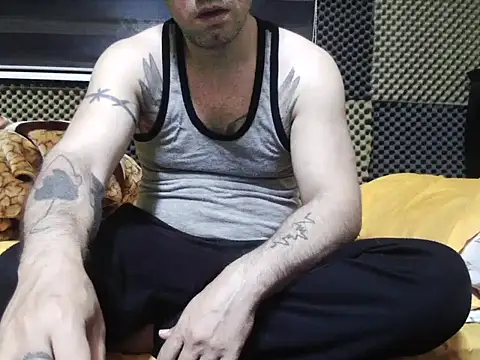 Snapshot of Arabeyes chatting on October 28, 7:24 pm Arabeyes online show from October 28, 7:24 pm