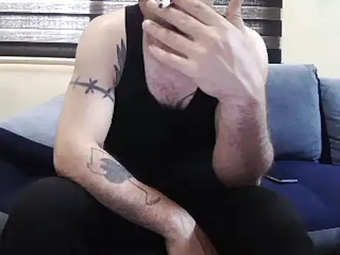 Snapshot of Arabeyes chatting on May 5, 9:56 am Arabeyes online show from May 5, 9:56 am