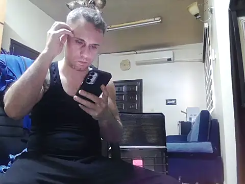 Arabeyes online show from March 21, 5:19 am