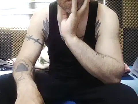 Snapshot of Arabeyes chatting on June 2, 12:16 pm Arabeyes online show from June 2, 12:16 pm