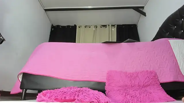 martinaclark online show from February 11, 3:28 am