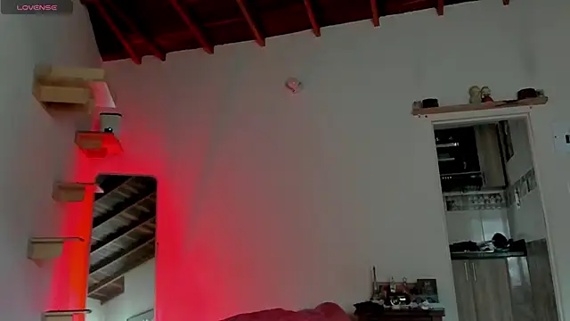 Rainbow leia online show from April 18, 7:18 pm