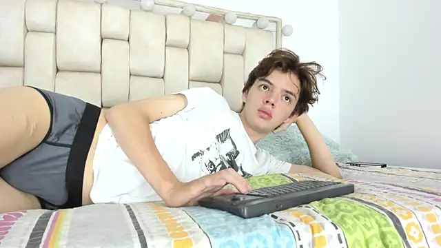 daniel hot03 online show from November 27, 1:44 pm