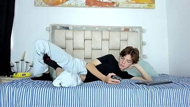 daniel hot03 online show from December 20, 1:36 pm