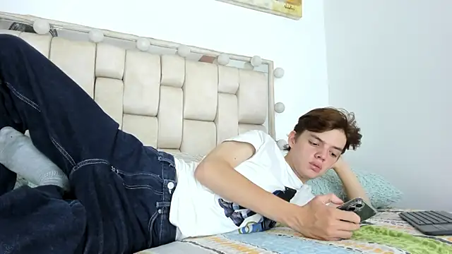 daniel hot03 online show from October 24, 8:30 pm