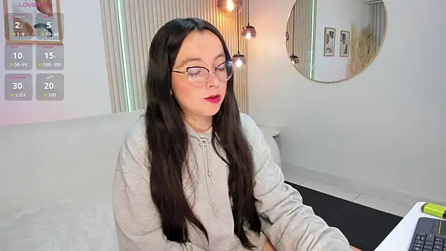 Snapshot of ana_ev chatting on November 27, 7:53 am ana ev online show from November 27, 7:53 am