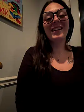 Snapshot of Chloexx69 chatting on October 5, 2:24 am Chloexx69 online show from October 5, 2:24 am