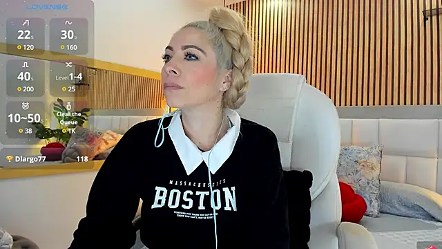 Snapshot of Viktoria_Davis chatting on December 30, 1:04 am Viktoria Davis online show from December 30, 1:04 am