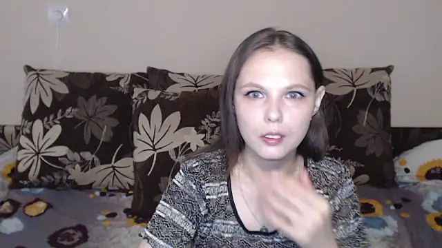 Nika Shiny online show from April 22, 2:18 am
