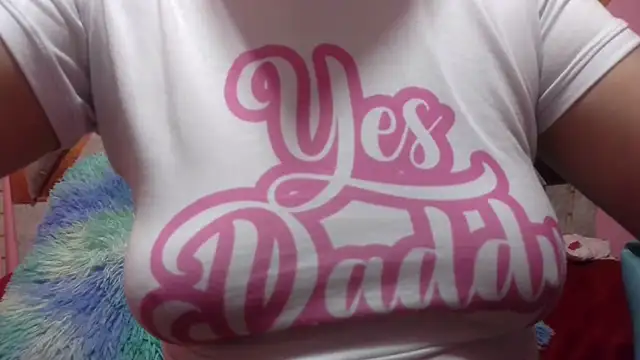 Snapshot of nadescomthxx chatting on February 24, 7:41 pm nadescomthxx online show from February 24, 7:41 pm