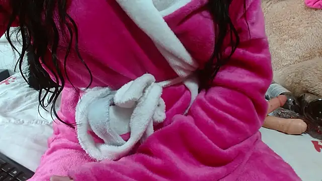 Snapshot of nadescomthxx chatting on March 3, 5:20 pm nadescomthxx online show from March 3, 5:20 pm