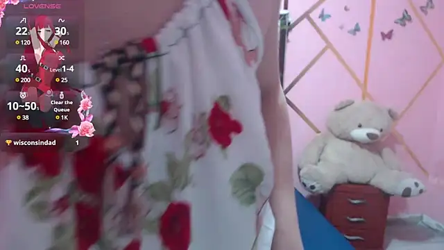 Snapshot of nadescomthxx chatting on March 15, 11:17 pm nadescomthxx online show from March 15, 11:17 pm