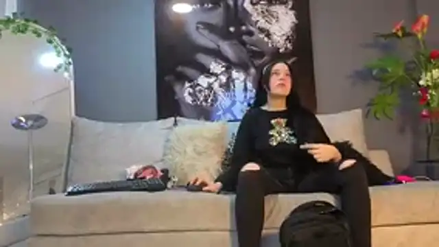 nadescomthxx online show from December 14, 7:08 pm