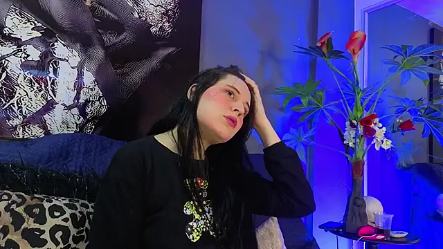 nadescomthxx online show from December 22, 2:17 pm