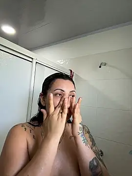Snapshot of my-kitty chatting on June 19, 8:58 pm my-kitty online show from June 19, 8:58 pm
