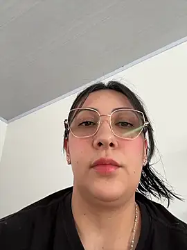 Snapshot of my-kitty chatting on June 16, 9:15 pm my-kitty online show from June 16, 9:15 pm