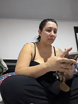 Snapshot of my-kitty chatting on July 17, 11:02 pm my-kitty online show from July 17, 11:02 pm
