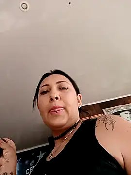 Snapshot of my-kitty chatting on February 2, 9:34 pm my-kitty online show from February 2, 9:34 pm
