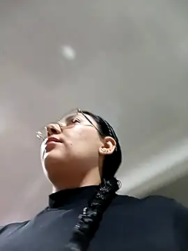 my-kitty online show from December 3, 12:01 am