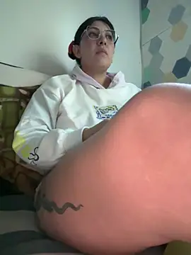 my-kitty online show from April 1, 10:50 pm