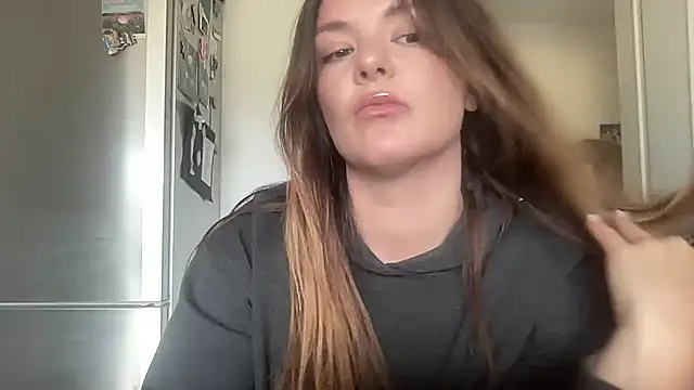 Snapshot of missykat chatting on June 2, 12:27 pm missykat online show from June 2, 12:27 pm