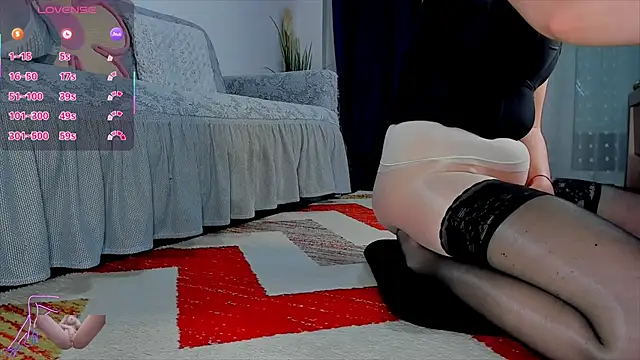 Lora kinky online show from May 22, 8:40 pm