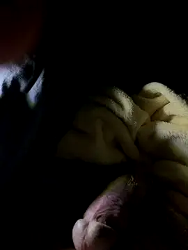 Snapshot of bertram59 chatting on September 21, 7:35 am bertram59 online show from September 21, 7:35 am