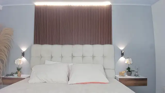 sofi potter  online show from April 9, 11:11 pm