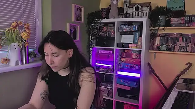 LelianaHazel online show from March 10, 4:11 pm