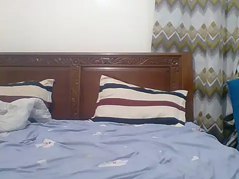 Snapshot of sexy__candyy chatting on November 4, 5:17 pm sexy candyy online show from November 4, 5:17 pm