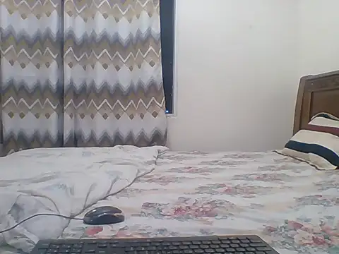 Snapshot of sexy__candyy chatting on November 21, 7:24 pm sexy candyy online show from November 21, 7:24 pm