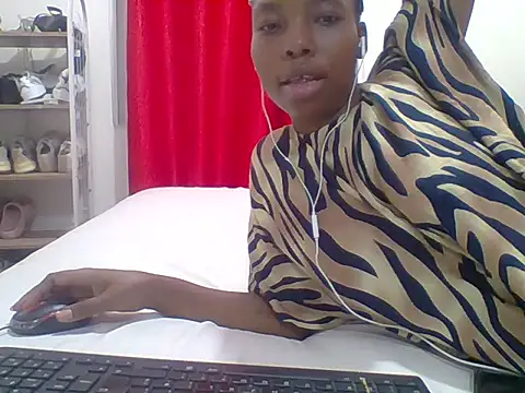 sexy  candyy online show from March 28, 7:37 pm