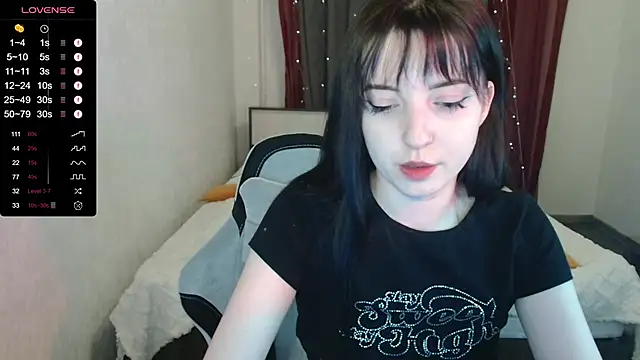 Snapshot of BlackyKitt chatting on December 20, 4:46 pm BlackyKitt online show from December 20, 4:46 pm