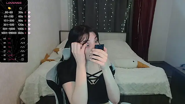Snapshot of BlackyKitt chatting on December 7, 4:42 pm BlackyKitt online show from December 7, 4:42 pm