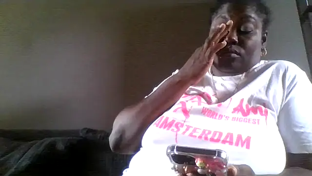 XgeileKutje online show from May 13, 1:29 pm