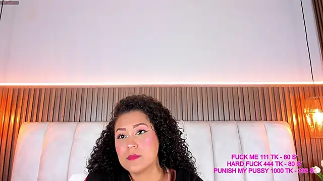 Ashleyy23x online show from March 18, 7:37 pm