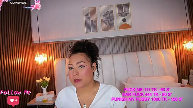 Snapshot of Ashleyy23x chatting on June 20, 7:30 pm Ashleyy23x online show from June 20, 7:30 pm