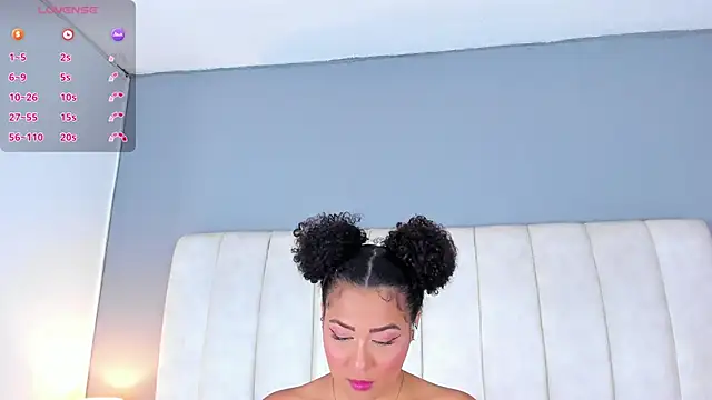 Ashleyy23x online show from November 22, 7:13 pm