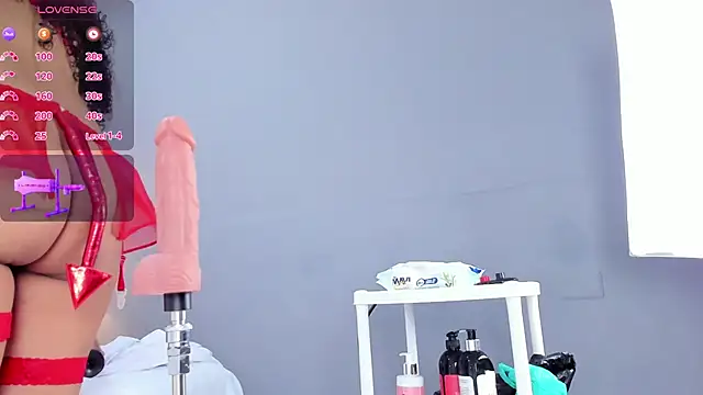 Ashleyy23x online show from October 30, 7:44 pm