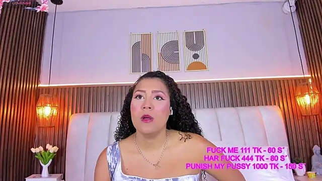 Ashleyy23x online show from May 12, 7:20 pm