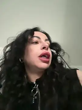 Snapshot of Chloe_Ricci chatting on March 30, 9:11 am Chloe Ricci online show from March 30, 9:11 am