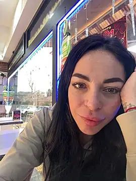 Snapshot of Chloe_Ricci chatting on February 21, 4:20 pm Chloe Ricci online show from February 21, 4:20 pm