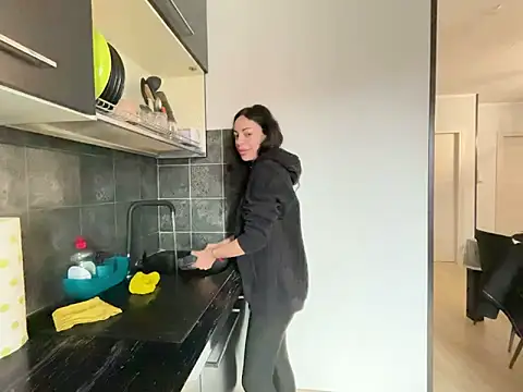 Snapshot of Chloe_Ricci chatting on February 19, 9:50 am Chloe Ricci online show from February 19, 9:50 am